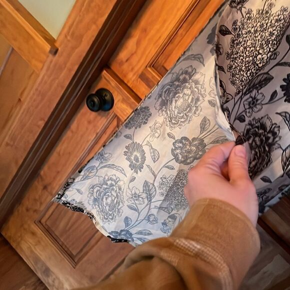 Kashish beaded/sequin threaded Floral cultural dress - Picture 5 of 13